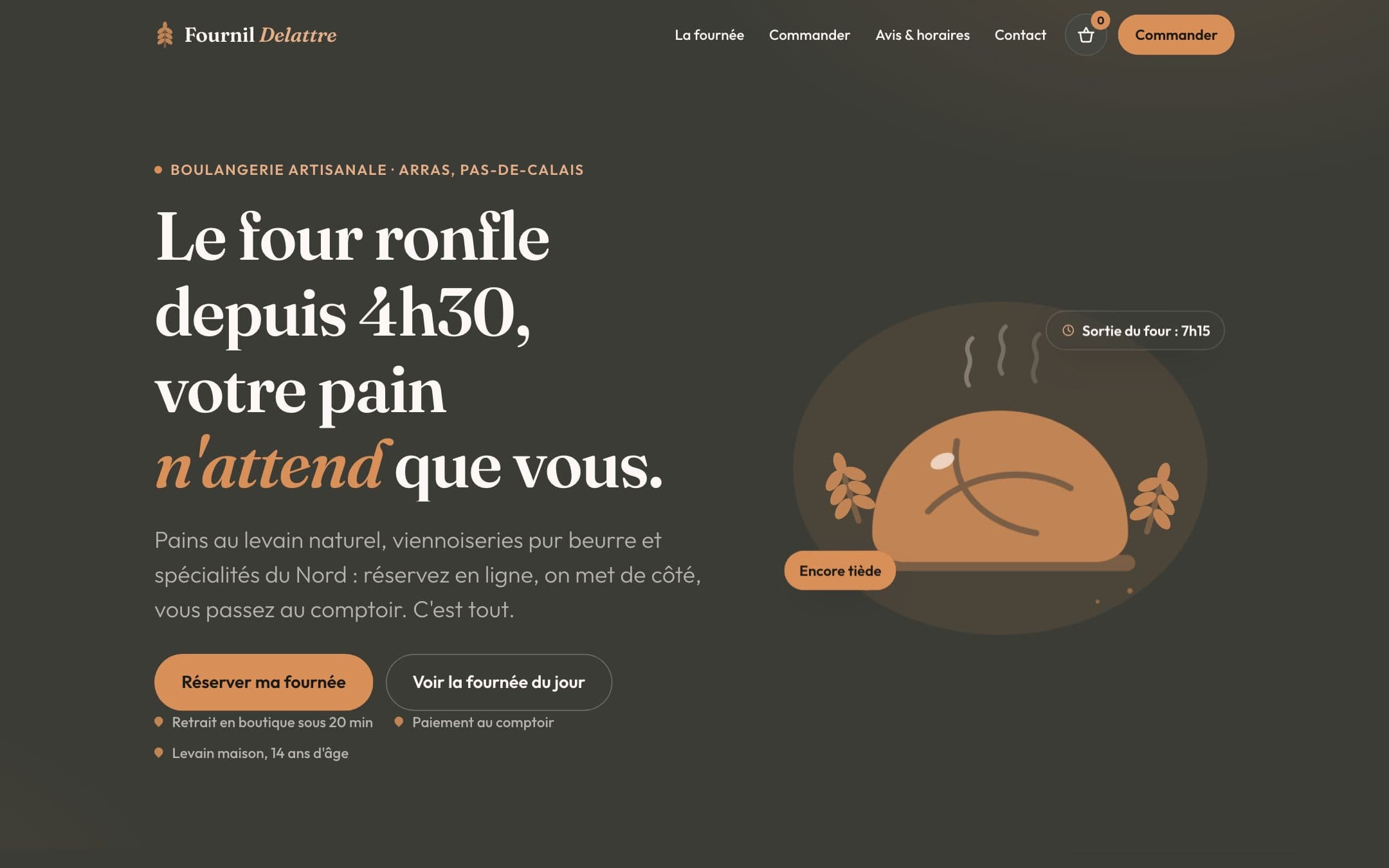 Site de démonstration de la boulangerie fictive Fournil Delattre : accroche « Le four ronfle depuis 4h30 », cendre sombre et cuivre chaleureux